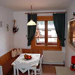 Brugger Lägenhetshotell 4*