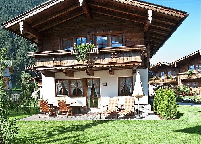 Brugger Apartahotel 4*